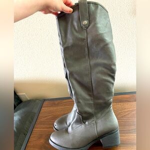 Rampage Grey Leather Riding boots, size 6.